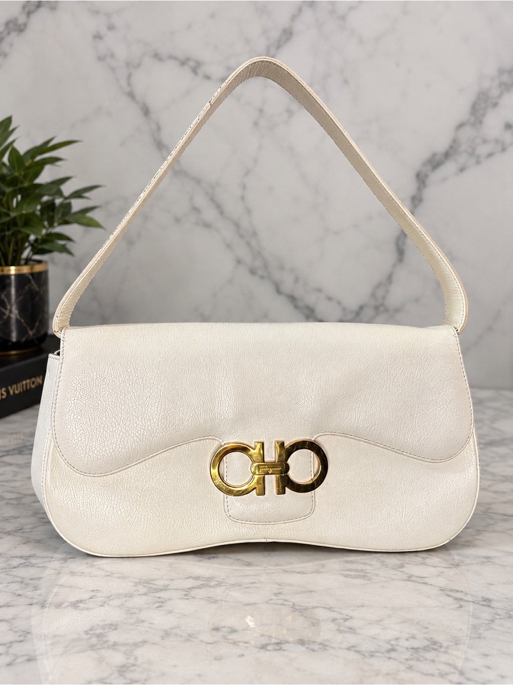 Vintage Salvatore Ferragamo Gancini Ivory Leather Shoulder Bag Gold Hardware